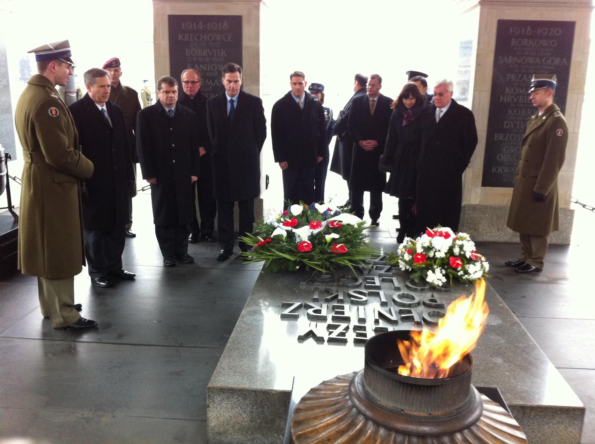 Tomb_of_Unknown_Soldier