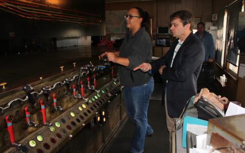 Rep. Quigley learns how to operate the 1930s switching system at Metra's A-2 Tower. 